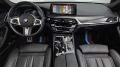 2022 BMW 5-Series 520i M Sport — фото 7