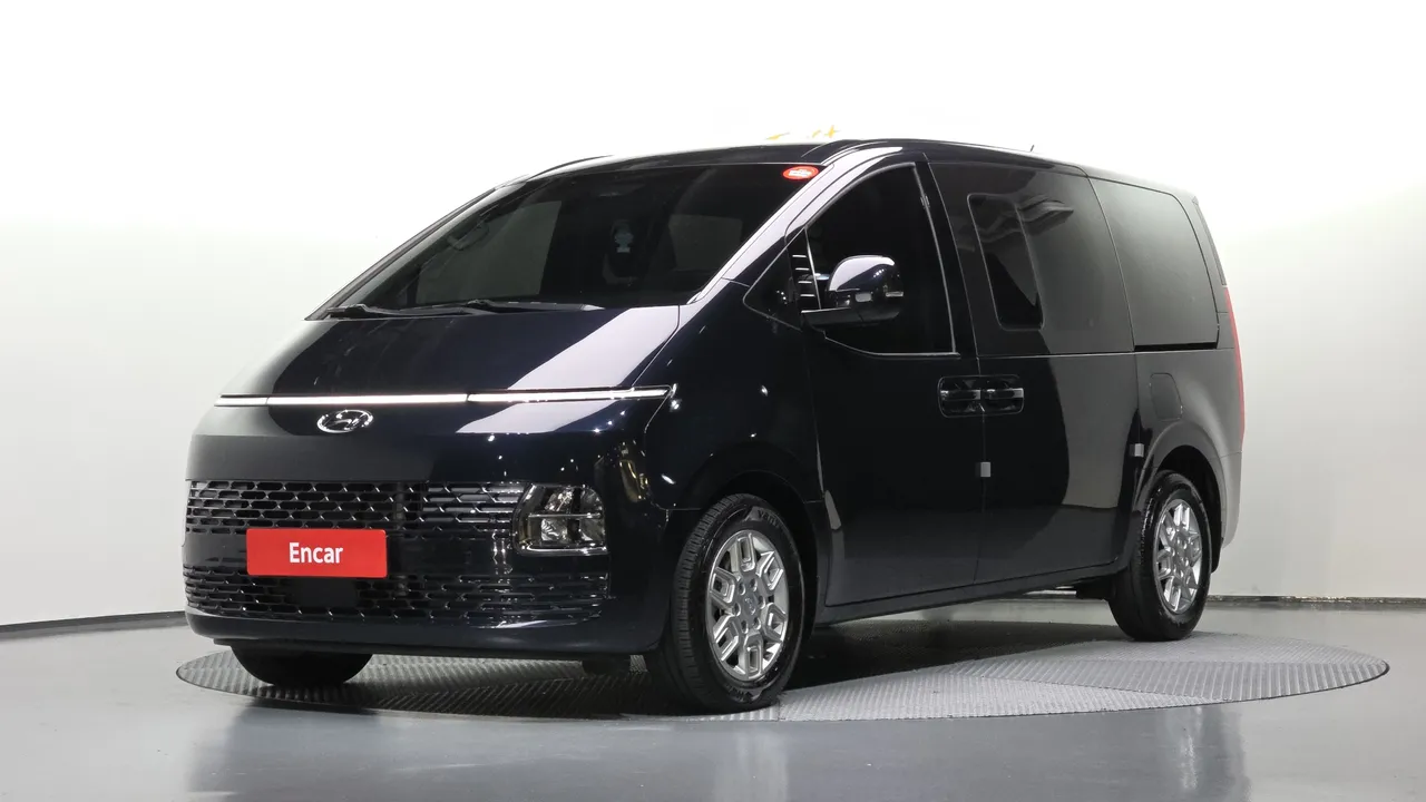 2023 Hyundai Staria Cargo 5-Seater