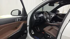 2022 BMW X5 xDrive 30d M Sport — фото 10