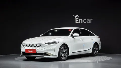 2023 Kia K8 Signature