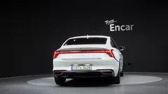 2023 Kia K8 Signature — фото 4