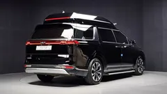 2023 Kia Carnival Gasoline 9-Seater Hi-Limousine — фото 2