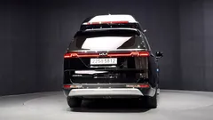 2023 Kia Carnival Gasoline 9-Seater Hi-Limousine — фото 4