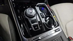 2023 Kia Carnival Gasoline 9-Seater Hi-Limousine — фото 9