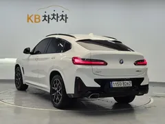2022 BMW X4 xDrive20i M Sport — фото 2
