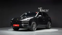 2023 Porsche Cayenne 3.0 — фото 1