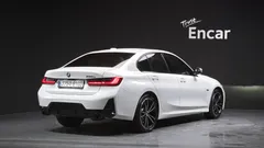 2023 BMW 3-Series 330e M Sport — фото 2
