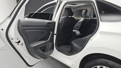 2021 Volkswagen Jetta 1.4 TSI Premium — фото 12