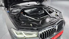 2022 BMW 5-Series 520i M Sport — фото 6
