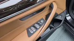 2022 BMW 5-Series 520i M Sport — фото 20