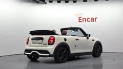 2022 Mini Cooper Convertible Classic — фото 2