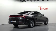 2022 Kia K8 Signature — фото 2