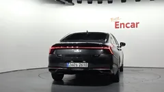 2022 Kia K8 Signature — фото 4