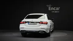 2022 Mercedes-Benz E-Class E220d 4MATIC AMG Line — фото 4