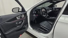 2022 Mercedes-Benz E-Class E220d 4MATIC AMG Line — фото 10