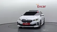 2022 BMW 1-Series 120i M Sports — фото 3