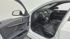 2022 BMW 1-Series 120i M Sports — фото 10