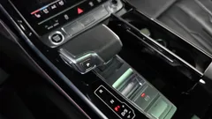 2021 Audi A8 50 TDI Quattro LWB — фото 9