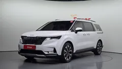 2023 Kia Carnival Diesel 9-Seater Prestige — фото 1