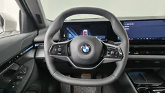 2024 BMW 5-Series 520i — фото 16