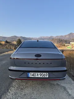 2023 Hyundai Grandeur Premium — фото 4