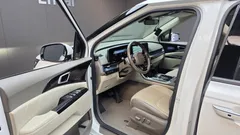 2023 Kia Carnival Gasoline 9-Seater Hi-Limousine — фото 10