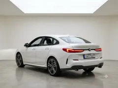 2023 BMW 2-Series 220i M Sports — фото 3
