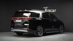2023 Kia Carnival Diesel 9-Seater Prestige — фото 2