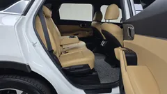 2023 Kia Sorento HEV 1.6 2WD — фото 12