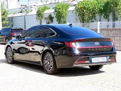 2023 Hyundai Sonata Premium Plus — фото 2