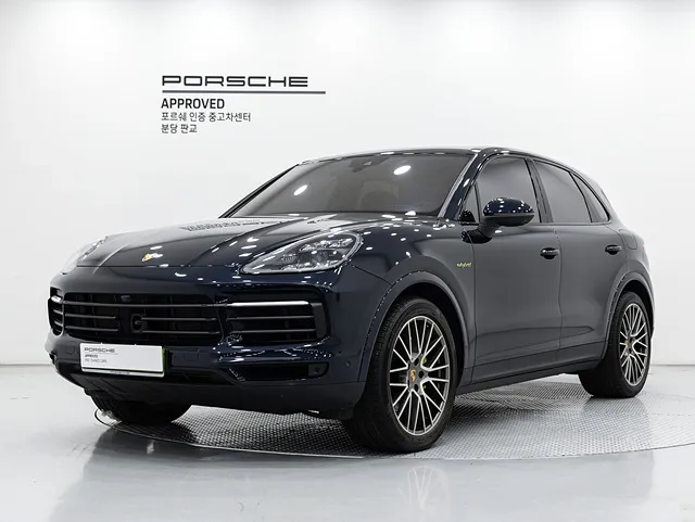 2023 Porsche Cayenne 3.0 E-HYBRID PLATINUM EDITION
