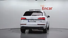 2023 Audi Q5 45 TFSI Quattro Premium — фото 4