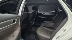 2023 Hyundai Grandeur 3.0 LPi Rent Car — фото 12