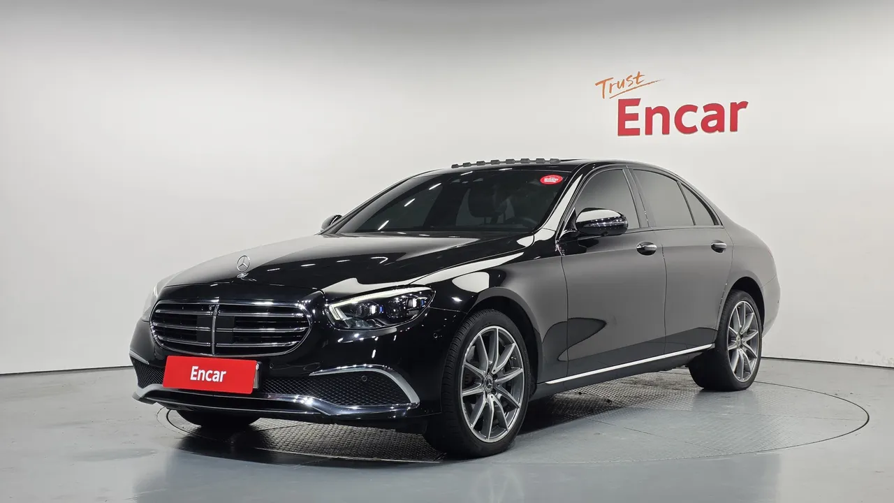 2022 Mercedes-Benz E-Class E300e 4MATIC Exclusive