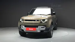 2023 Land Rover Defender 110 D300 HSE — фото 3