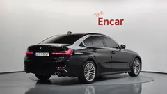 2022 BMW 3-Series 320i Luxury — фото 2