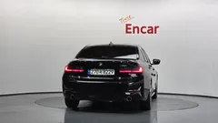 2022 BMW 3-Series 320i Luxury — фото 4