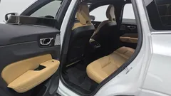 2022 Volvo XC60 B5 Inscription — фото 12