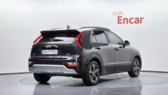 2024 Kia Niro Prestige — фото 2