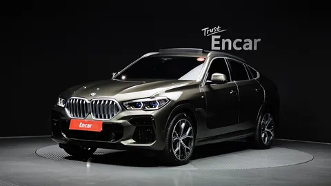 2022 BMW X6 xDrive40i M Sport