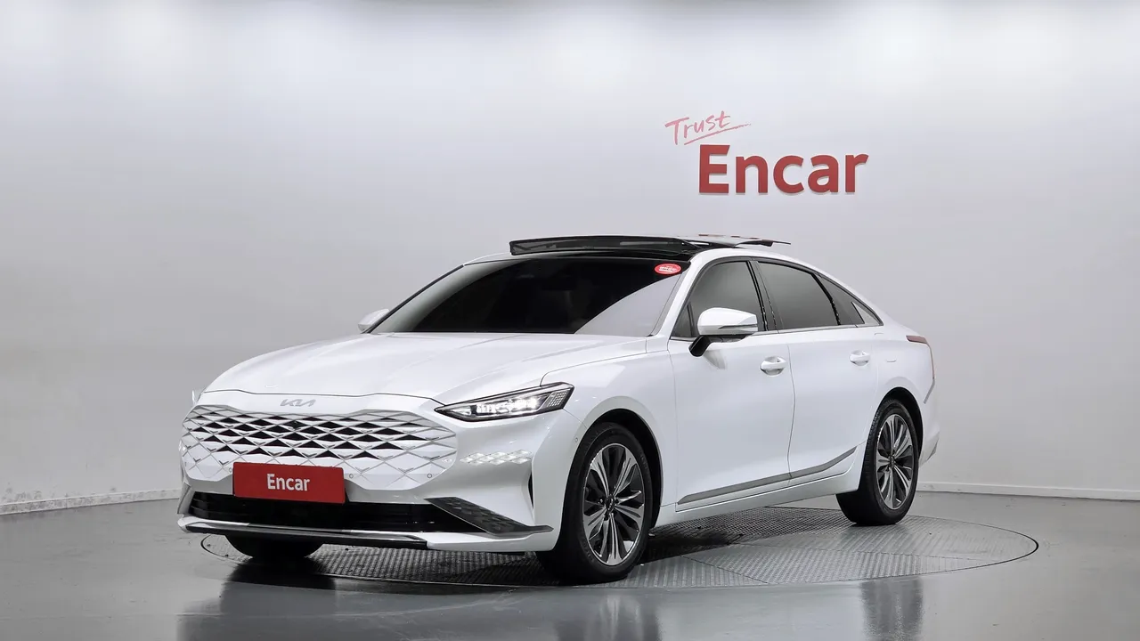 2023 Kia K8 Signature