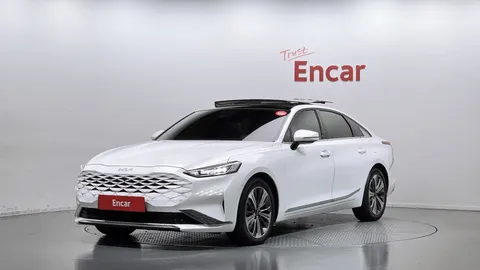 2023 Kia K8 Signature
