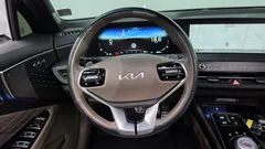 2023 Kia K8 Signature — фото 12