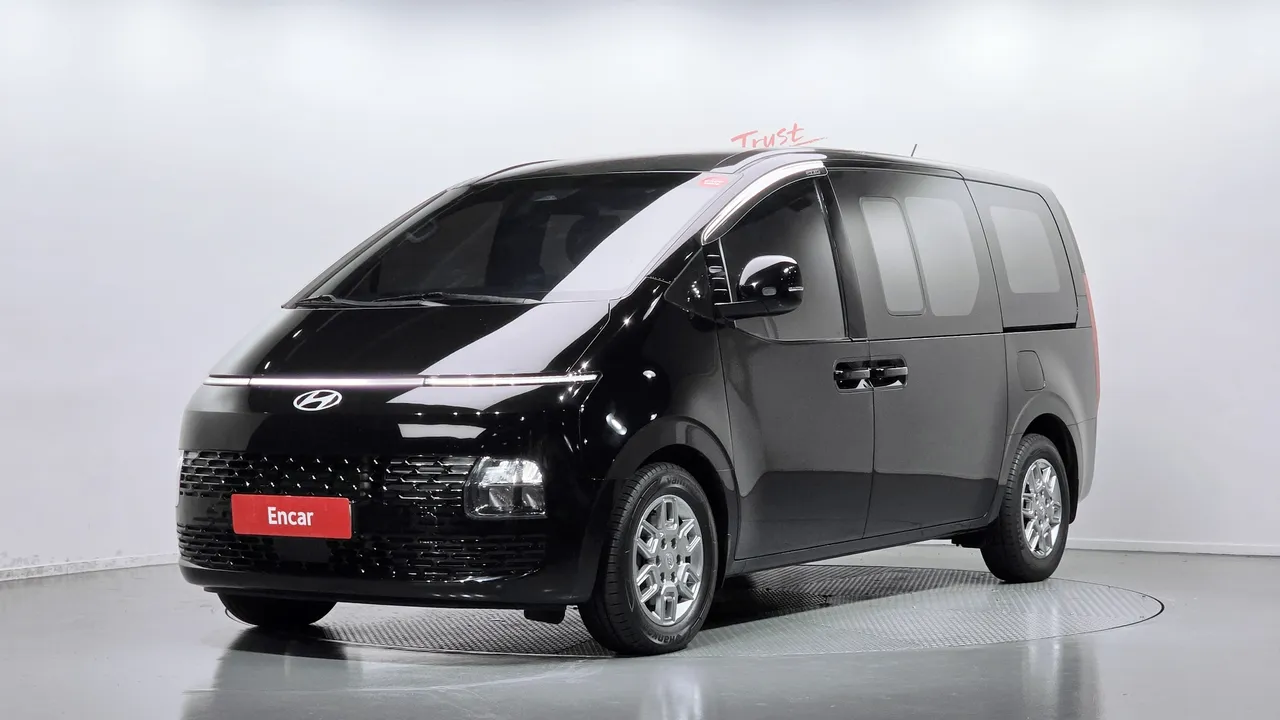 2022 Hyundai Staria Cargo 5-Seater
