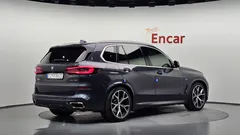 2022 BMW X5 xDrive 40i M Sport — фото 2