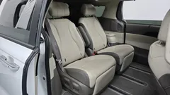 2023 Kia Carnival Gasoline 7-Seater Signature — фото 11