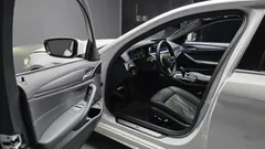 2022 BMW 5-Series 520i M Sport — фото 10
