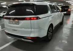 2023 Kia Carnival Diesel 9-Seater Prestige — фото 6