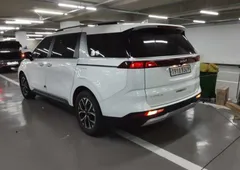 2023 Kia Carnival Diesel 9-Seater Prestige — фото 9