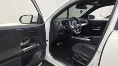 2022 Mercedes-Benz GLB-Class GLB250 4MATIC — фото 10